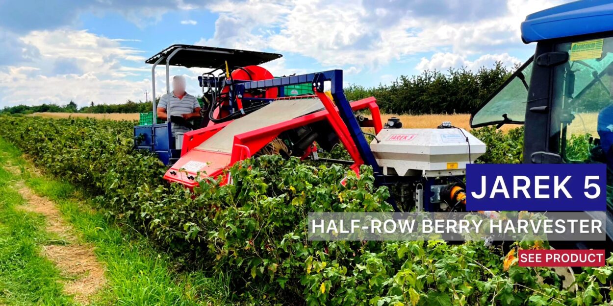 JAREK 5 is the newest version of the half-raw harvester in the market designed to harvest berries like blackcurrants, redcurrants, gooseberries, autumn raspberries, saskatoon berries, rose hips, and haskap also named (honeyberries).